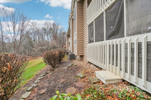 2 Creekside Lane, Asheville, NC 28803