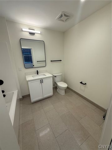 1117 West Fayette Street 204, Syracuse, NY 13204