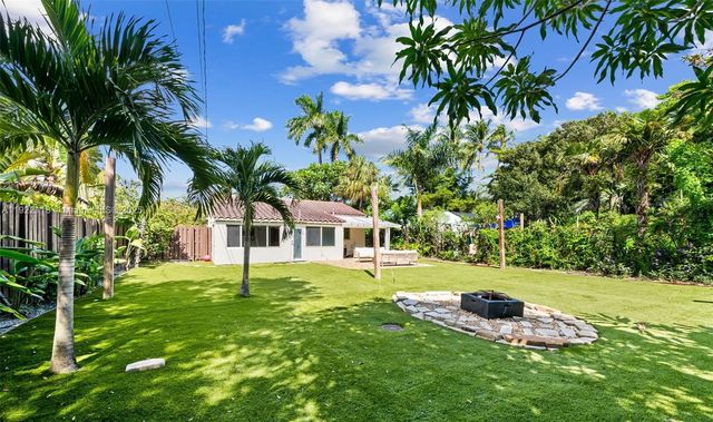 520 SW 12th Ct, Fort Lauderdale, FL 33315