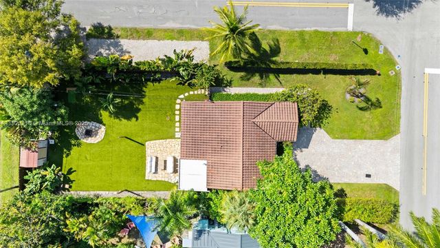 520 SW 12th Ct, Fort Lauderdale, FL 33315