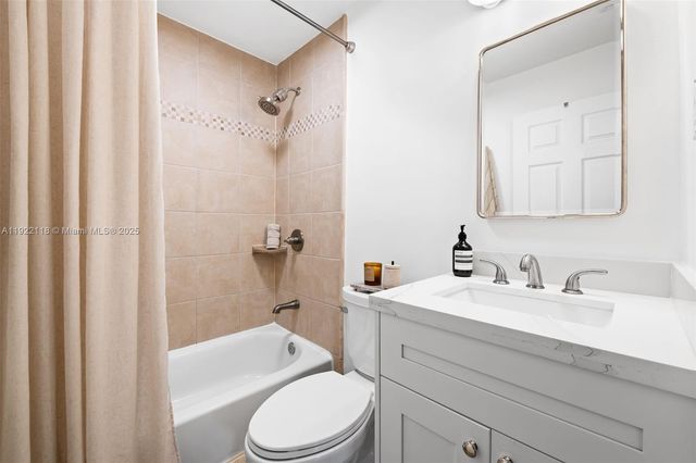 520 SW 12th Ct, Fort Lauderdale, FL 33315