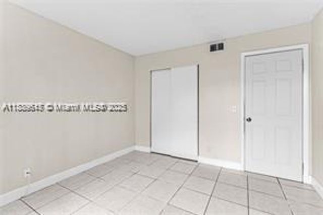 8801 Wiles Rd 104, Coral Springs, FL 33067