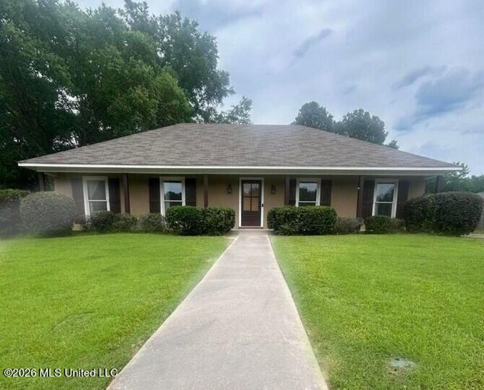 204 Foxwood Cove, Madison, MS 39110