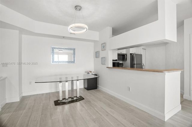 17150 N Bay Rd 2706, Sunny Isles Beach, FL 33160