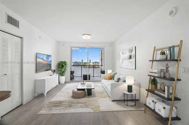 17150 N Bay Rd 2706, Sunny Isles Beach, FL 33160