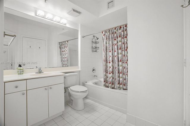 17150 N Bay Rd 2706, Sunny Isles Beach, FL 33160