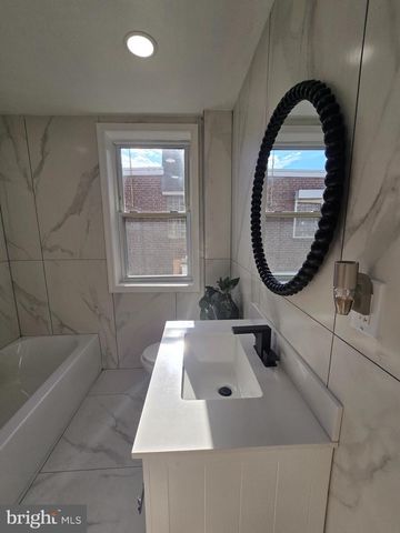 940 E ALLENS LN, Philadelphia, PA 19150