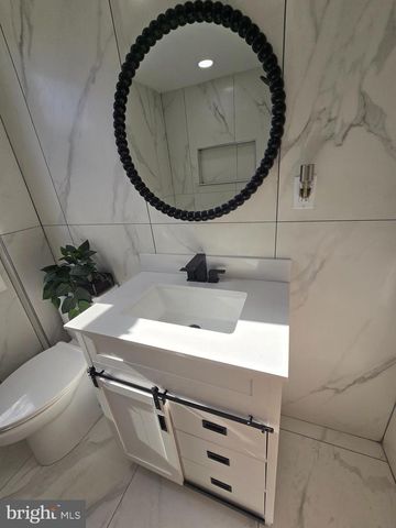 940 E ALLENS LN, Philadelphia, PA 19150