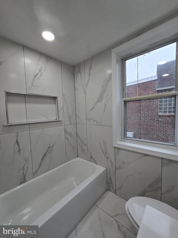 940 E ALLENS LN, Philadelphia, PA 19150