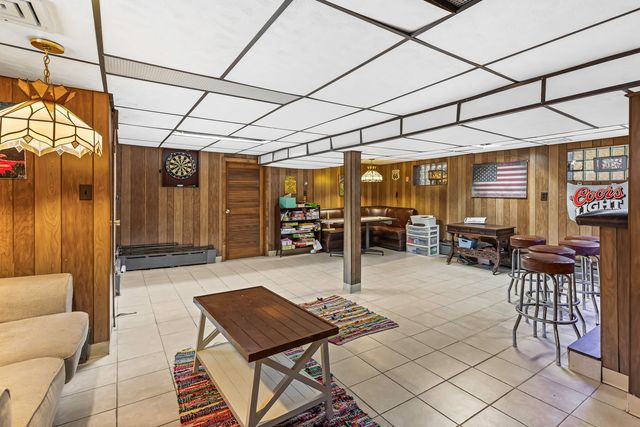 6656 N Oconto Avenue, Chicago, IL 60631