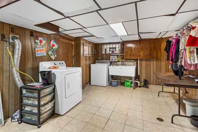 6656 N Oconto Avenue, Chicago, IL 60631