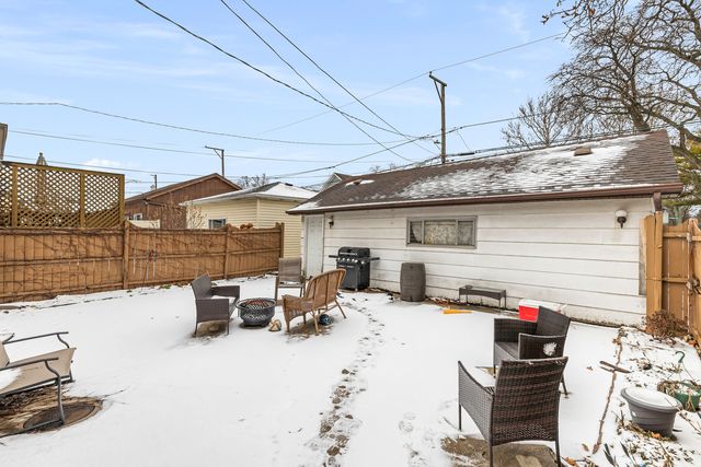 6656 N Oconto Avenue, Chicago, IL 60631