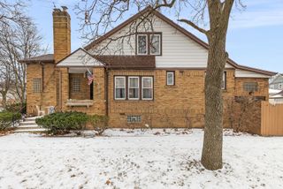 6656 N Oconto Avenue, Chicago, IL 60631