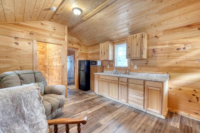4220 Riverbank Run, Hiawassee, GA 30546