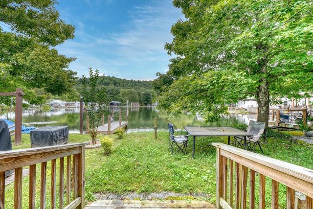 4220 Riverbank Run, Hiawassee, GA 30546