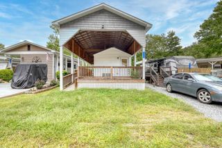 4220 Riverbank Run, Hiawassee, GA 30546