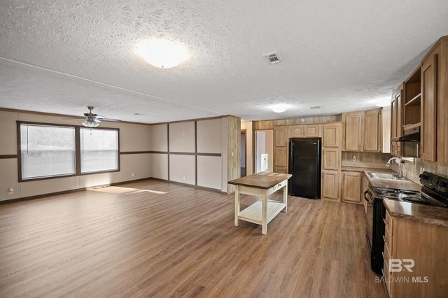 13059 4th Street, Lillian, AL 36549