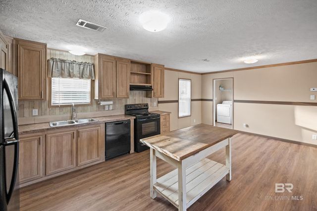 13059 4th Street, Lillian, AL 36549