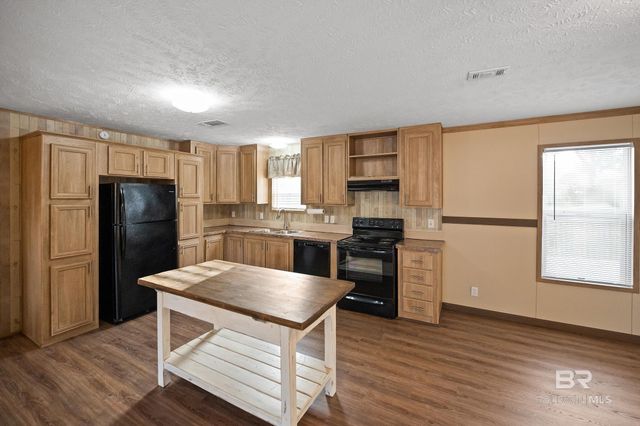 13059 4th Street, Lillian, AL 36549