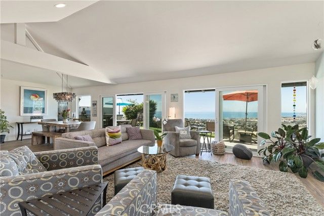 723 Avenida Presidio, San Clemente, CA 92672