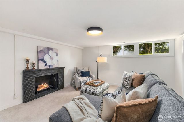 124 6th Avenue, Kirkland, WA 98033