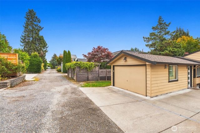 124 6th Avenue, Kirkland, WA 98033