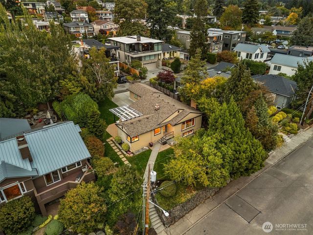 124 6th Avenue, Kirkland, WA 98033