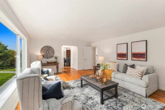 124 6th Avenue, Kirkland, WA 98033