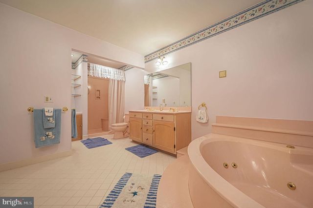 26 WINGED FOOT CT, Dover, DE 19904