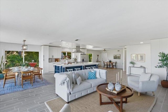 1109 Via La Cuesta, Escondido, CA 92029