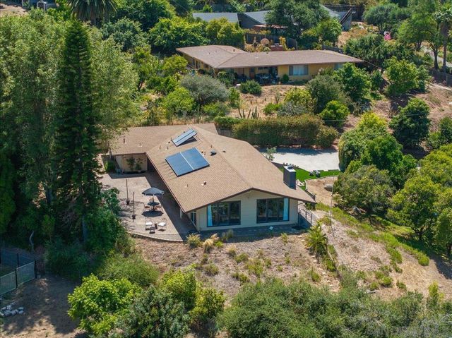 1109 Via La Cuesta, Escondido, CA 92029