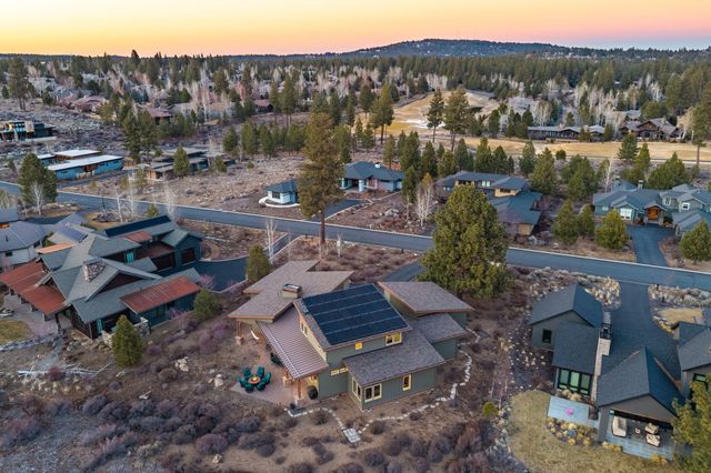 61649 Hosmer Lake Drive, Bend, OR 97702