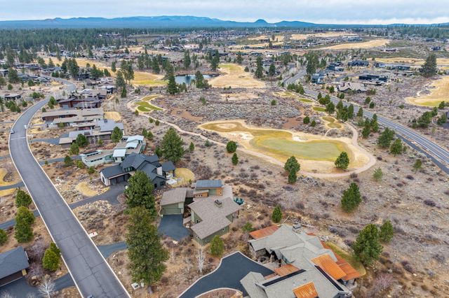 61649 Hosmer Lake Drive, Bend, OR 97702