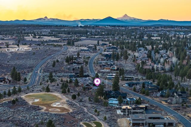 61649 Hosmer Lake Drive, Bend, OR 97702