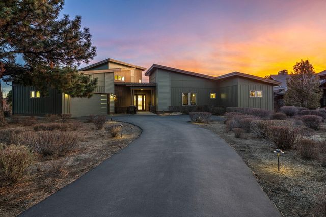 61649 Hosmer Lake Drive, Bend, OR 97702