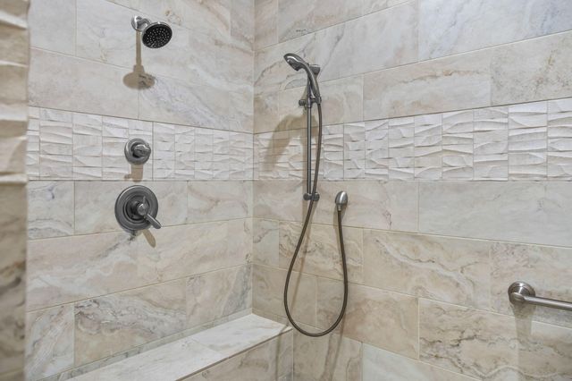 61649 Hosmer Lake Drive, Bend, OR 97702