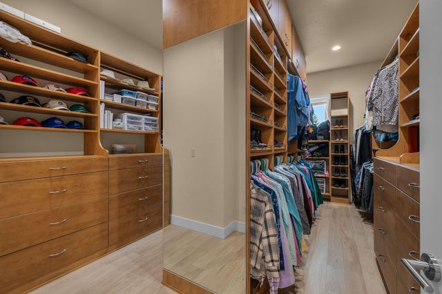 61649 Hosmer Lake Drive, Bend, OR 97702