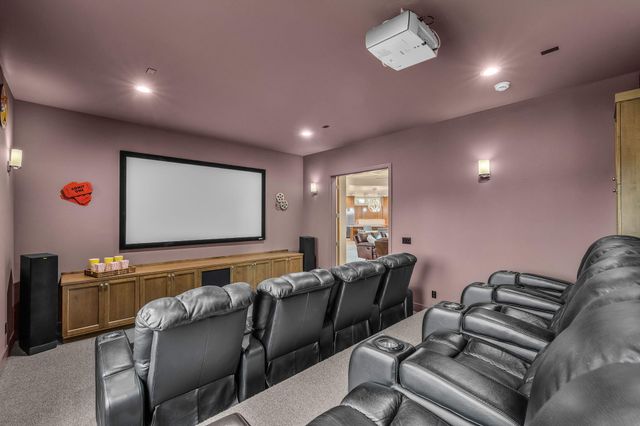 61649 Hosmer Lake Drive, Bend, OR 97702