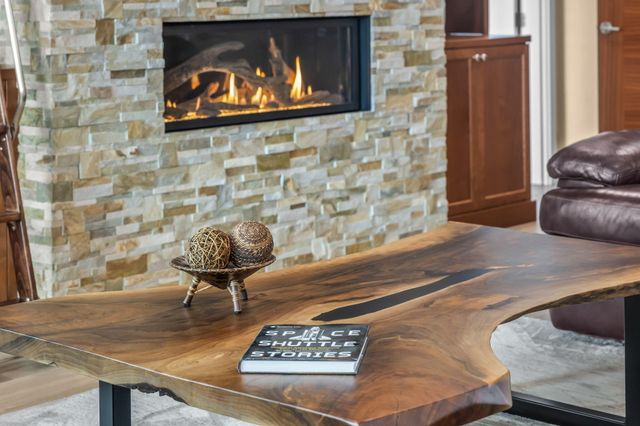 61649 Hosmer Lake Drive, Bend, OR 97702