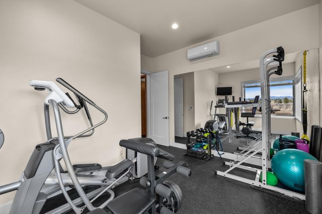 61649 Hosmer Lake Drive, Bend, OR 97702