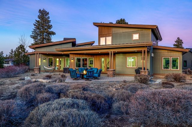 61649 Hosmer Lake Drive, Bend, OR 97702