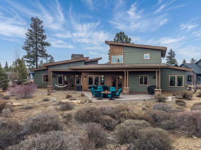 61649 Hosmer Lake Drive, Bend, OR 97702