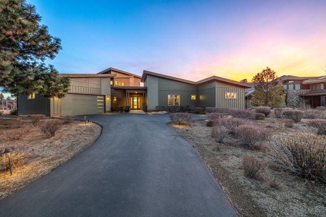 61649 Hosmer Lake Drive, Bend, OR 97702