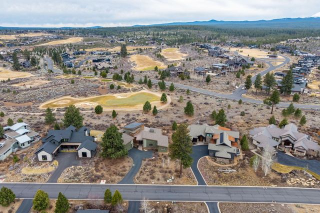 61649 Hosmer Lake Drive, Bend, OR 97702