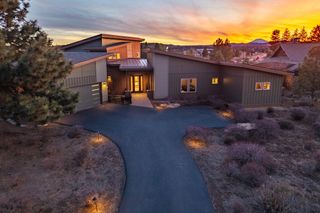 61649 Hosmer Lake Drive, Bend, OR 97702