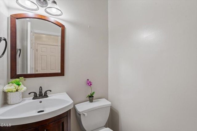 87 Danning Drive, Chapel Hill, NC 27516