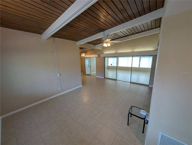 6517 WALTON WAY, Tampa, FL 33610