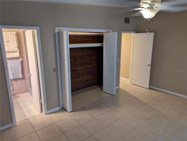 6517 WALTON WAY, Tampa, FL 33610