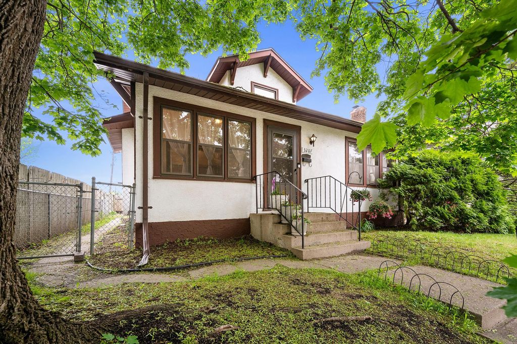 3207 Oliver Avenue N, Minneapolis, MN 55412