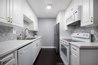 1000 W MacArthur Boulevard 11, Santa Ana, CA 92707